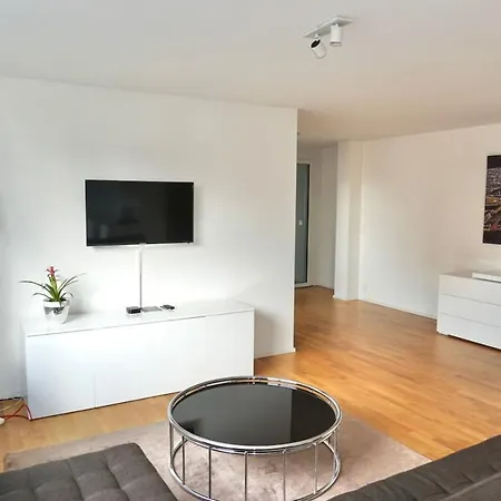 Balcony In Sh2,4r * Zurich