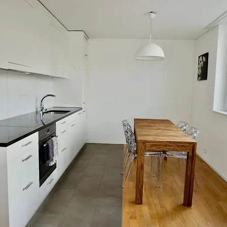 Balcony In Sh2,4r