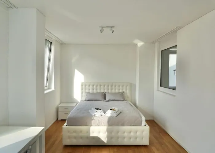 Apartman Balcony In Sh2,4r *