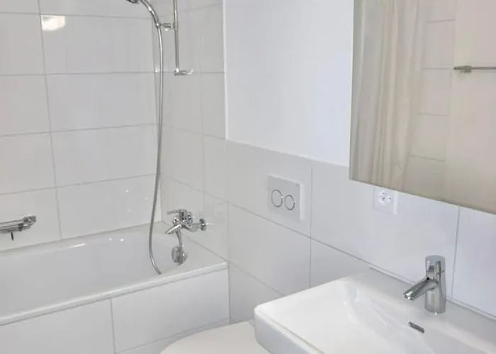 Balcony In Sh2,4r Apartman Zürich