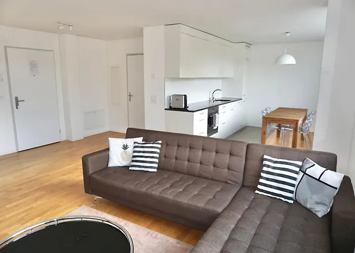 Balcony In Sh2,4r 아파트 *