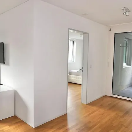 Appartement Balcony In Sh2,4r *
